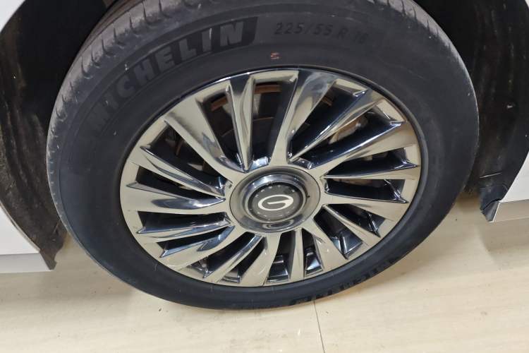 Used GAC Trumpchi M8 2023 Zongshi Series 400T Ultimate Edition Right Rear Wheel Hub
