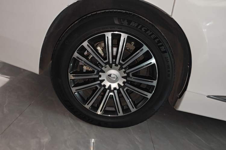 Used GAC Trumpchi M8 2023 Lingxiu Series 390T Ultimate Edition Right Rear Wheel Hub
