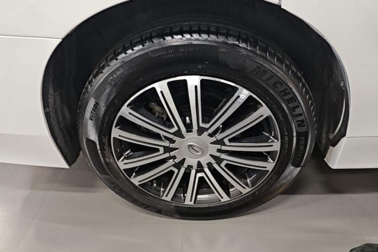 Used GAC Trumpchi M8 2023 Lingxiu Series 390T Prestige Edition Right Rear Wheel Hub