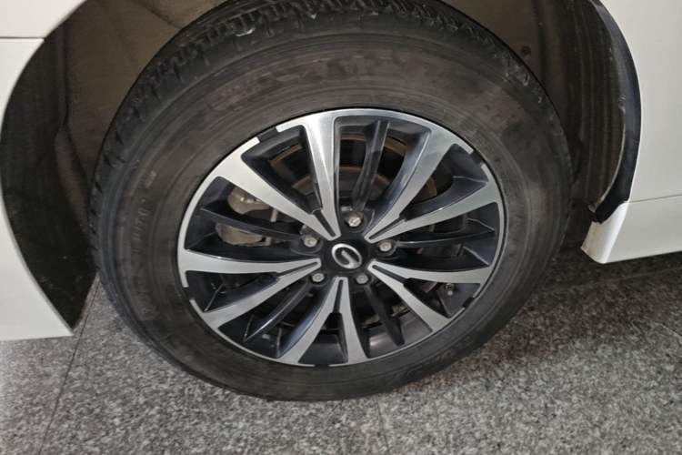 Used GAC Trumpchi M8 2023 Lingxiu Series 390T Luxury Edition Right Rear Wheel Hub