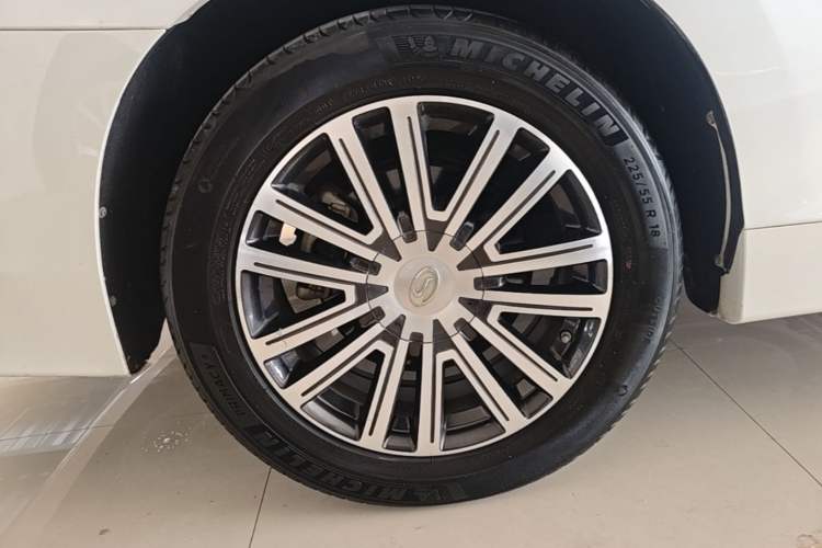 Used GAC Trumpchi M8 2023 Lingxiu Series 390T Prestige Edition Right Rear Wheel Hub