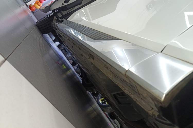 Used GAC Trumpchi M8 2023 Zongshi Series Dual-Motor Flagship Edition Right Side Sill