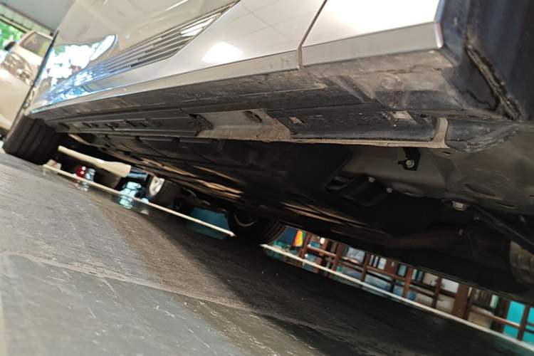 Used GAC Trumpchi M8 2023 Zongshi Series Dual-Motor YuZun Edition Right Side Sill