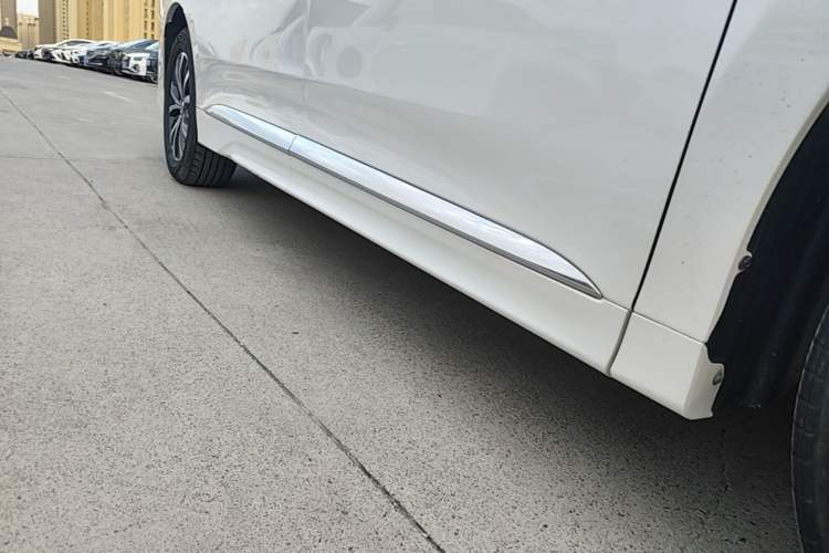 Used GAC Trumpchi M8 2023 Lingxiu Series 390T Luxury Edition Right Side Sill