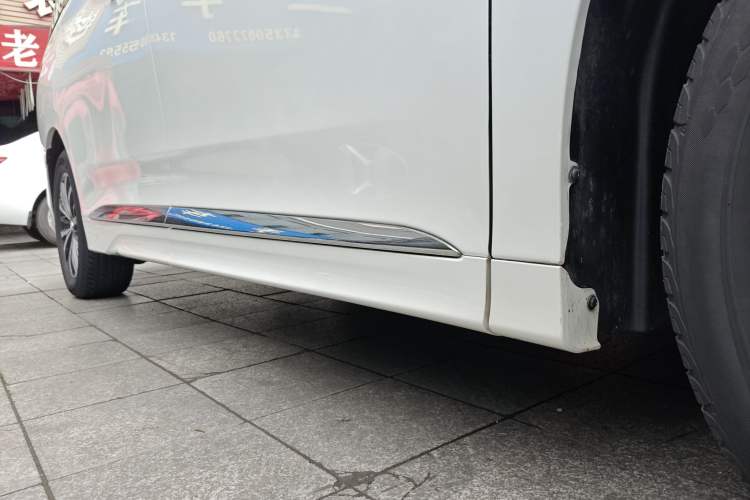 Used GAC Trumpchi M8 2023 Lingxiu Series 390T Deluxe Edition Right Side Sill