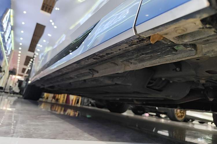 Used GAC Trumpchi M8 2023 Zongshi Series Dual-Motor Flagship Edition Right Side Sill