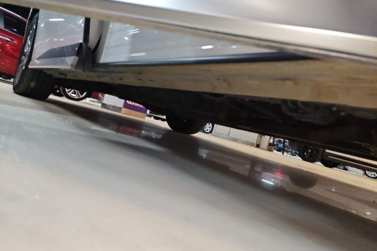 Used GAC Trumpchi M8 2023 Zongshi Series 400T Ultimate Edition Right Side Sill