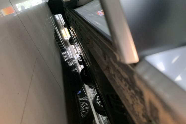 Used GAC Trumpchi M8 2023 Zongshi Series Dual-Motor Flagship Edition Right Side Sill