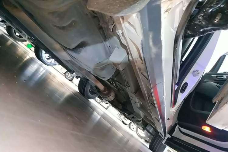 Used GAC Trumpchi M8 2023 Master Series 390T Prestige Edition Right Side Sill