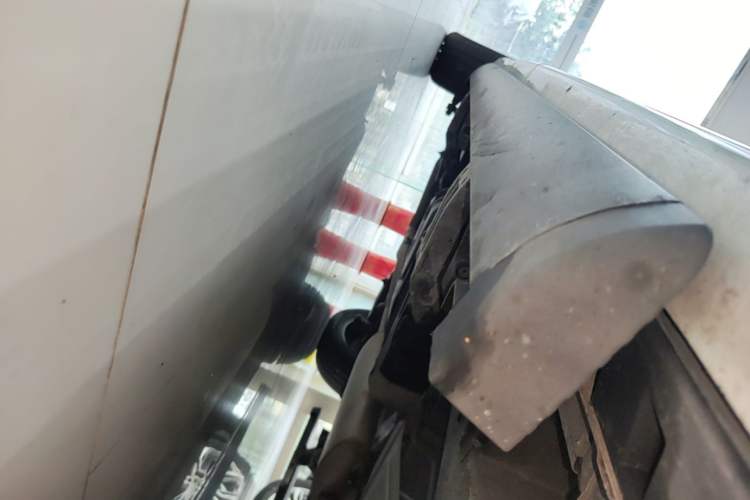 Used GAC Trumpchi M8 2023 Lingxiu Series 390T Prestige Edition Right Side Sill