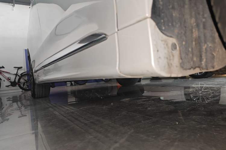 Used GAC Trumpchi M8 2023 Lingxiu Series 390T Ultimate Edition Right Side Sill