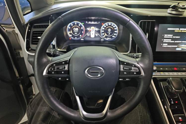 Used GAC Trumpchi M8 2023 Lingxiu Series 390T Ultimate Edition Steering Wheel