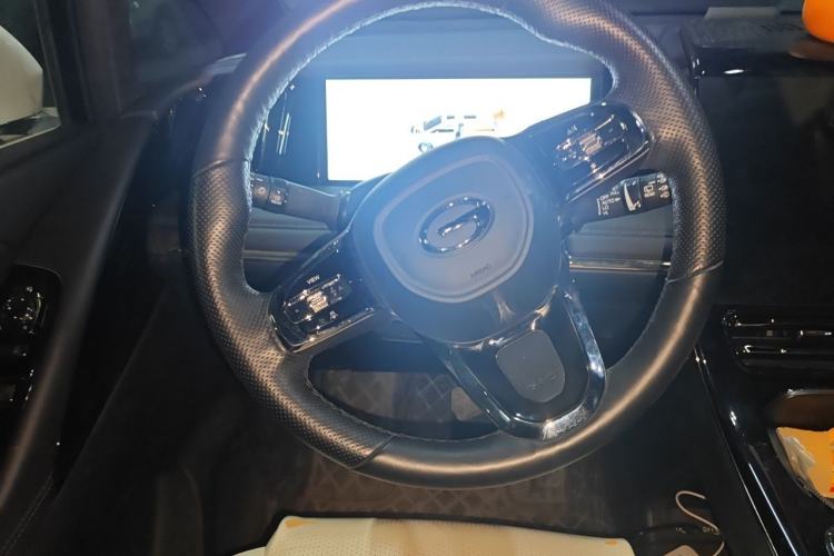 Used GAC Trumpchi M8 2023 Zongshi Series Dual-Motor YuZun Edition Steering Wheel
