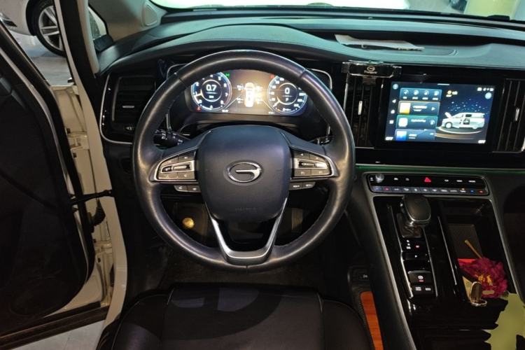 Used GAC Trumpchi M8 2023 Lingxiu Series 390T Ultimate Edition Steering Wheel