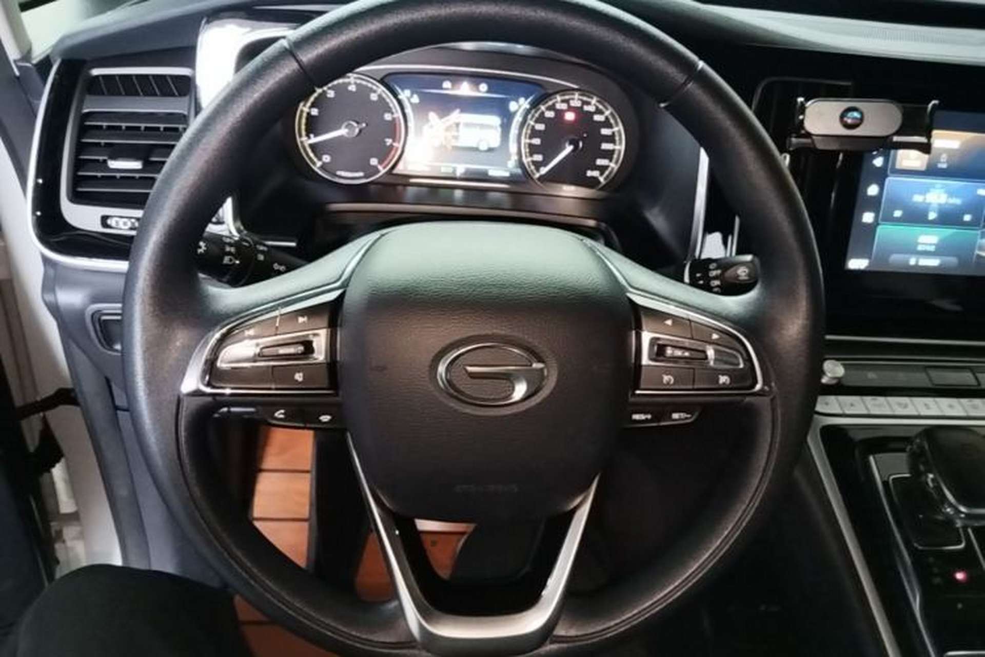 Used GAC Trumpchi M8 2023 Lingxiu Series 390T Luxury Edition Steering Wheel