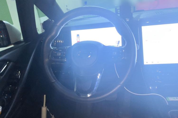 Used GAC Trumpchi M8 2023 Zongshi Series 400T Flagship Edition Steering Wheel