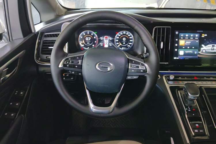 Used GAC Trumpchi M8 2023 Master Series 390T Ultimate Edition Steering Wheel