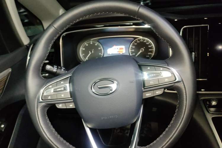 Used GAC Trumpchi M8 2023 Lingxiu Series 390T Deluxe Edition Steering Wheel