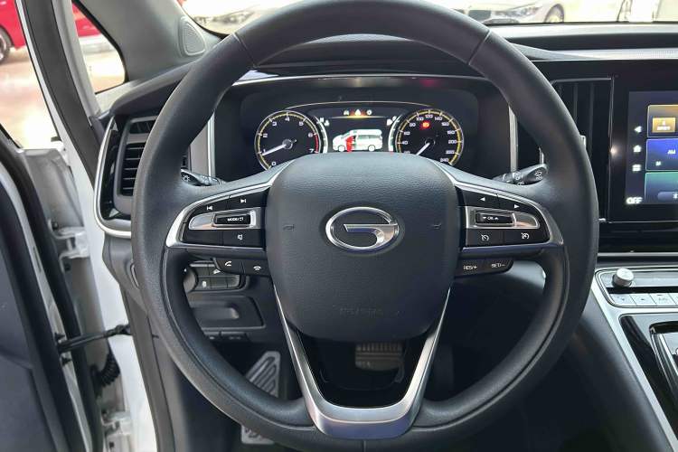 Used GAC Trumpchi M8 2023 Lingxiu Series 390T Deluxe Edition Steering Wheel