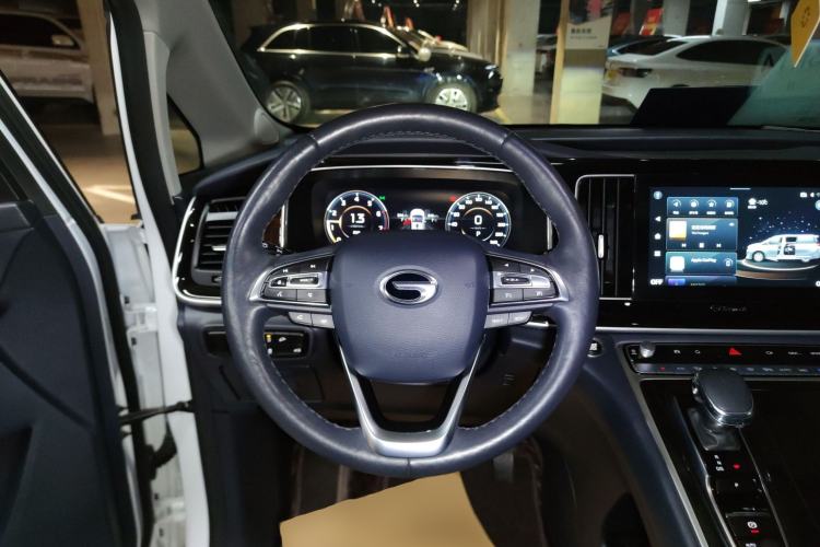 Used GAC Trumpchi M8 2023 Lingxiu Series 390T Ultimate Edition Steering Wheel