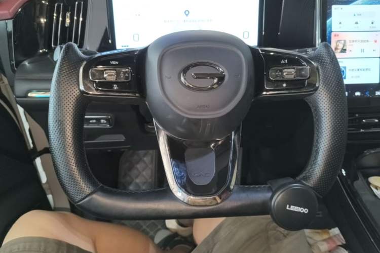 Used GAC Trumpchi M8 2023 Zongshi Series Dual-Motor YuZun Edition Steering Wheel