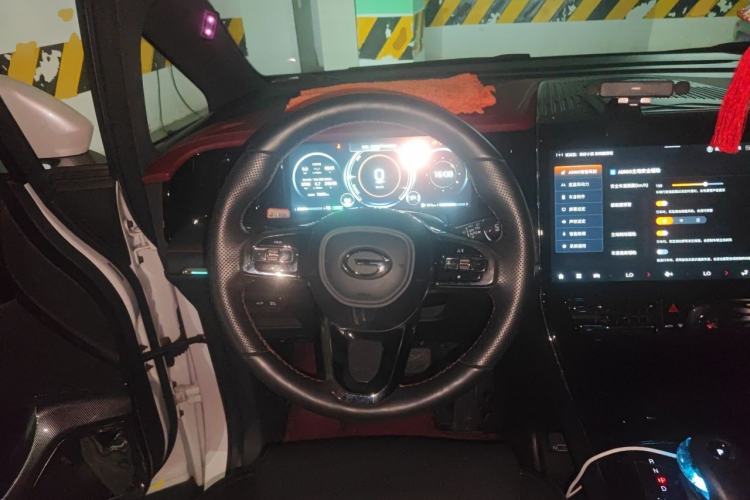 Used GAC Trumpchi M8 2023 Zongshi Series Dual-Motor Flagship Edition Steering Wheel