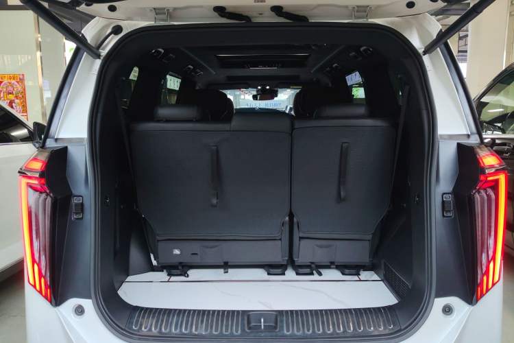 Used GAC Trumpchi M8 2023 Zongshi Series 400T Flagship Edition Trunk