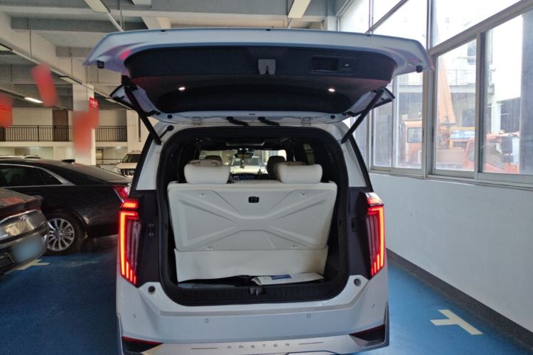 Used GAC Trumpchi M8 2023 Zongshi Series 400T Flagship Edition Trunk