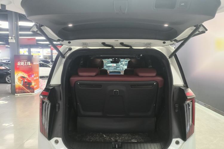 Used GAC Trumpchi M8 2023 Zongshi Series Dual-Motor Flagship Edition Trunk