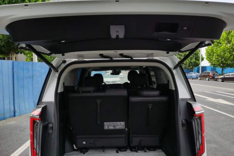 Used GAC Trumpchi M8 2023 Zongshi Series 400T Ultimate Edition Trunk