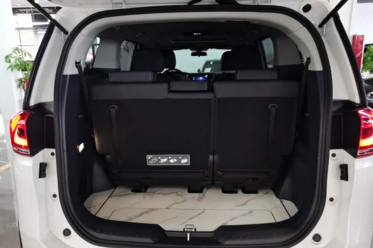 Used GAC Trumpchi M8 2023 Lingxiu Series 390T Luxury Edition Trunk