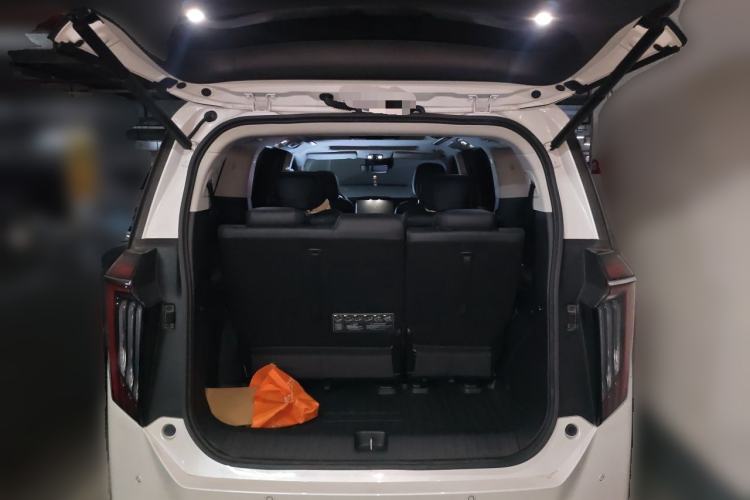 Used GAC Trumpchi M8 2023 Zongshi Series 400T Ultimate Edition Trunk