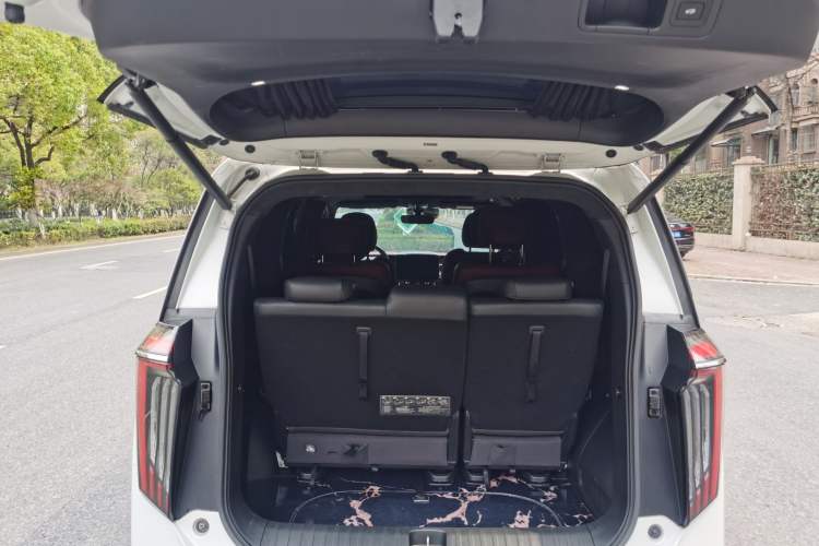 Used GAC Trumpchi M8 2023 Zongshi Series 400T Ultimate Edition Trunk