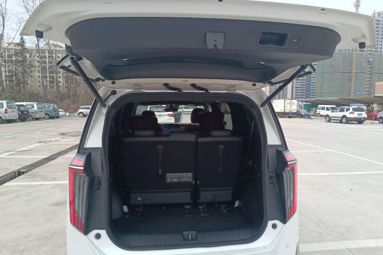Used GAC Trumpchi M8 2023 Zongshi Series 400T Ultimate Edition Trunk
