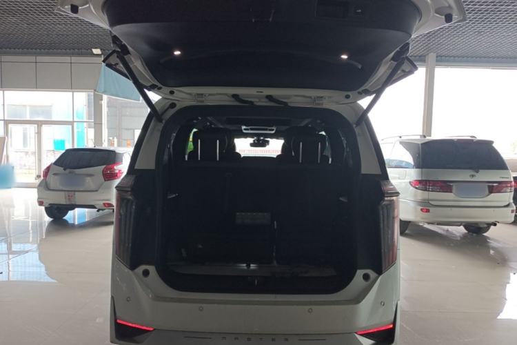 Used GAC Trumpchi M8 2023 Zongshi Series 400T Ultimate Edition Trunk