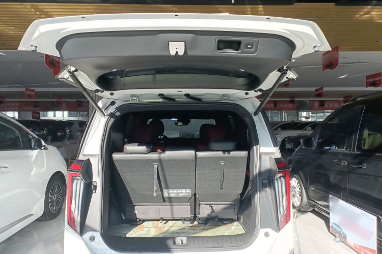Used GAC Trumpchi M8 2023 Zongshi Series Dual-Motor Supreme Edition Trunk