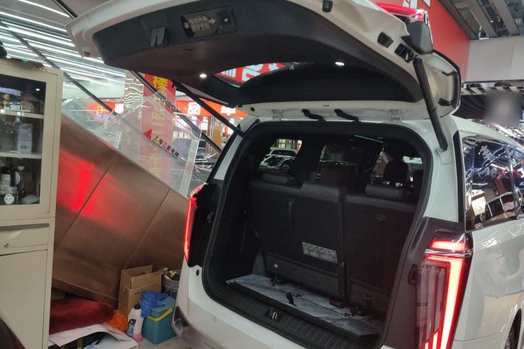 Used GAC Trumpchi M8 2023 Zongshi Series 400T Flagship Edition Trunk