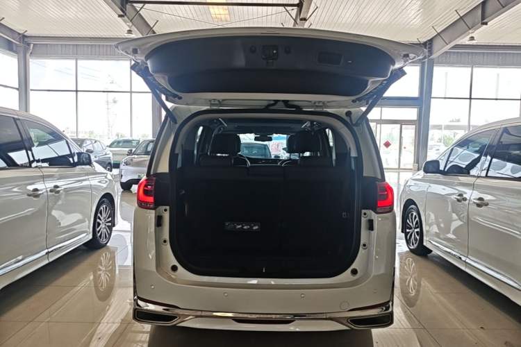 Used GAC Trumpchi M8 2023 Lingxiu Series 390T Prestige Edition Trunk
