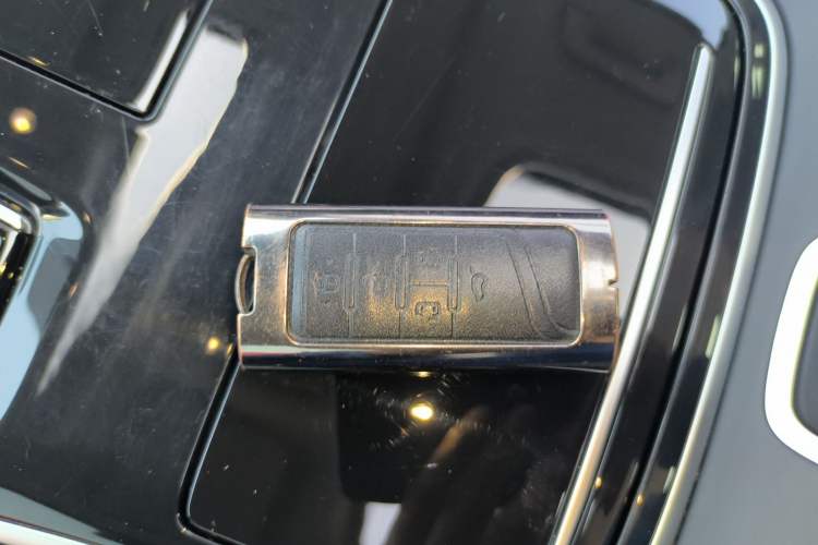 Used GAC Trumpchi M8 2023 Master Series 390T Prestige Edition Vehicle Key