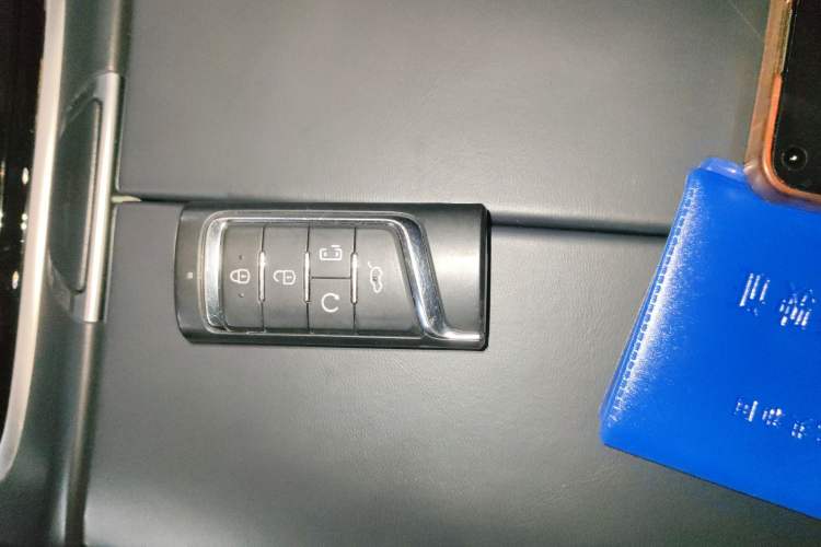 Used GAC Trumpchi M8 2023 Lingxiu Series 390T Deluxe Edition Vehicle Key