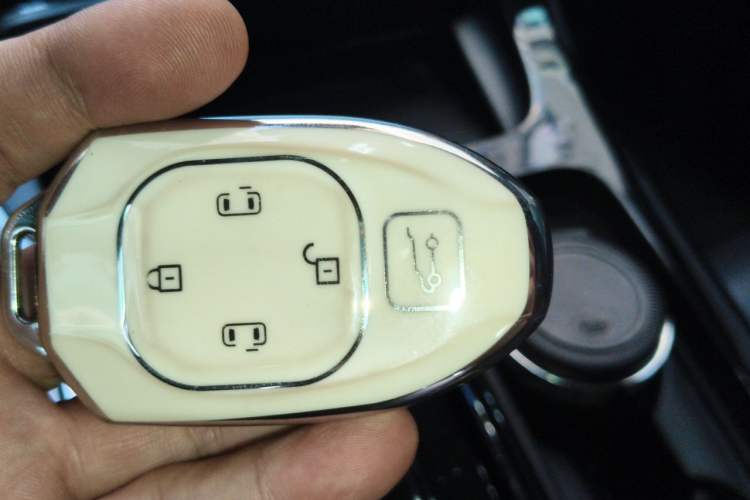 Used GAC Trumpchi M8 2023 Zongshi Series Dual-Motor YuZun Edition Vehicle Key