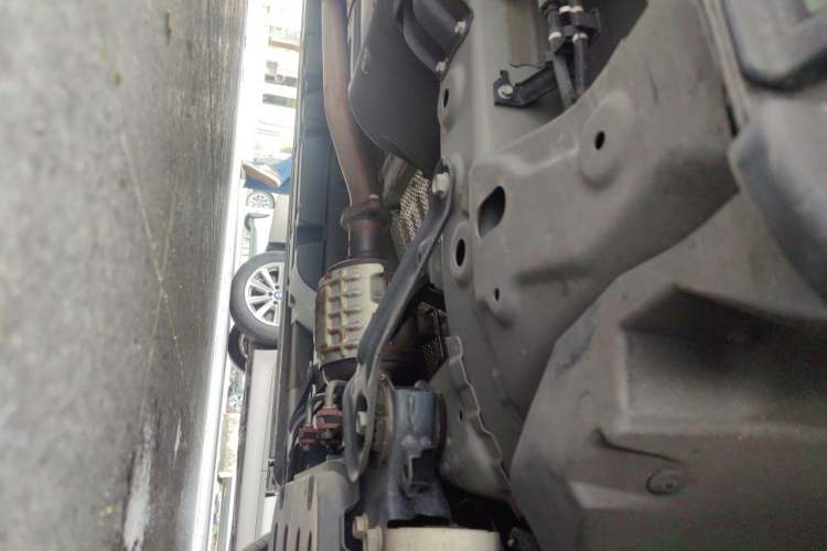 Used GAC Trumpchi M8 2023 Zongshi Series Dual-Motor Flagship Edition Chassis Front Right