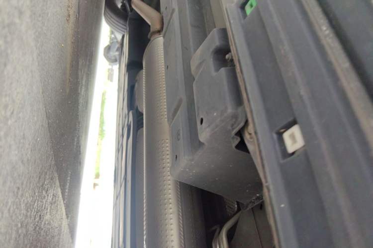 Used GAC Trumpchi M8 2023 Zongshi Series Dual-Motor Flagship Edition Chassis Rear Left