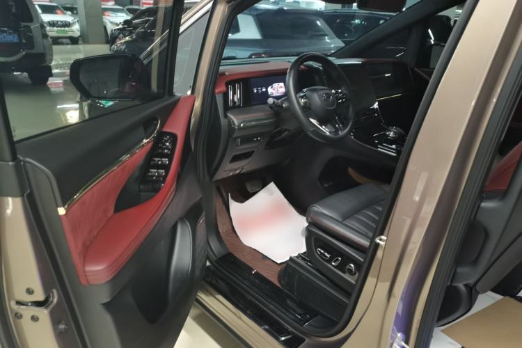 Used GAC Trumpchi M8 2023 Zongshi Series Dual-Motor Flagship Edition Driver Seat