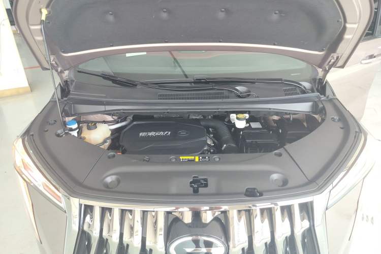 Used GAC Trumpchi M8 2023 Zongshi Series 400T Ultimate Edition Engine Bay
