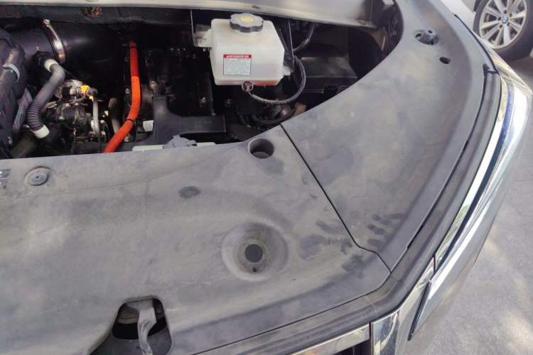 Used GAC Trumpchi M8 2023 Zongshi Series Dual-Motor Flagship Edition Engine Bay Left