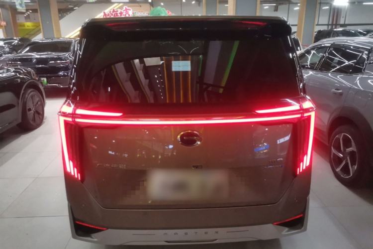 Used GAC Trumpchi M8 2023 Zongshi Series Dual-Motor Flagship Edition Exterior 4