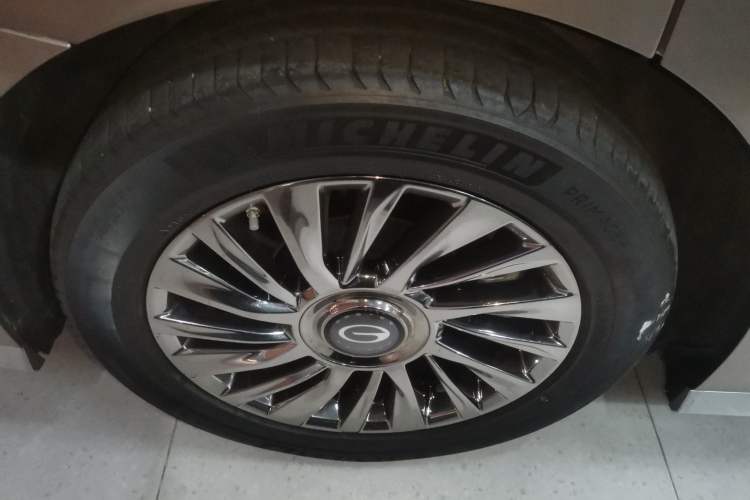 Used GAC Trumpchi M8 2023 Zongshi Series Dual-Motor Flagship Edition Exterior 8