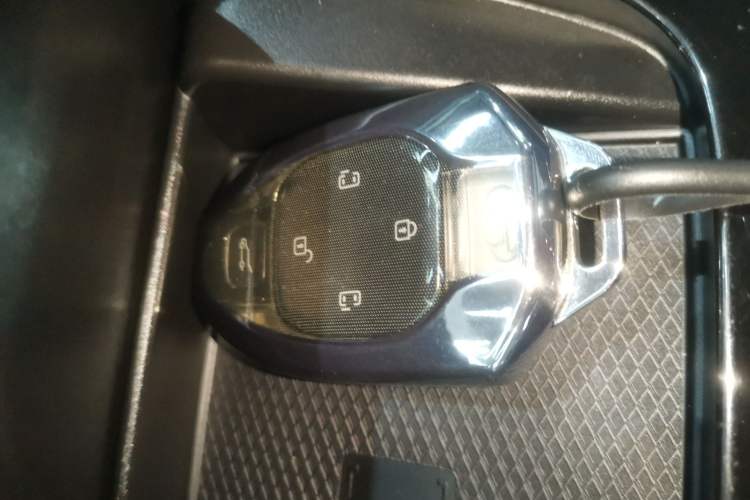 Used GAC Trumpchi M8 2023 Zongshi Series Dual-Motor Flagship Edition Interior 1