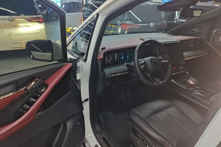 Used GAC Trumpchi M8 2023 Zongshi Series 400T Flagship Edition Interior 3
